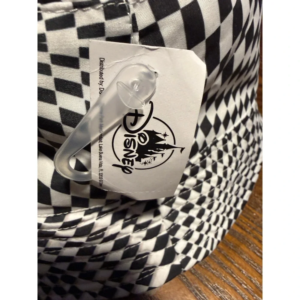 New Disney Parks Alice in Wonderland White Rabbit Checkerboard Bucket Hat Adults